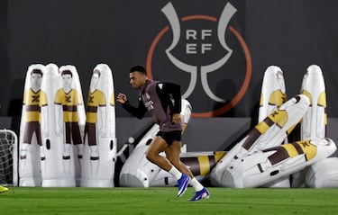 Mbappé: misión Clásico