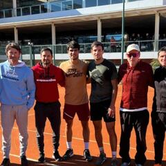 Alcaraz se machaca en Valencia antes de su regreso a las pistas