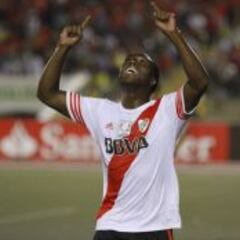 El futuro de la defensa de la Selección debuta en Argentina