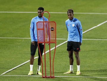 I?aki Williams Nico Williams.