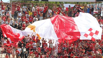 La afición del Nástic durante un partido.