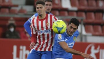 27/11/21 PARTIDO SEGUNDA DIVISION
 SPORTING DE GIJON  -  FUENLABRADA
 BERTO CON JUANMA