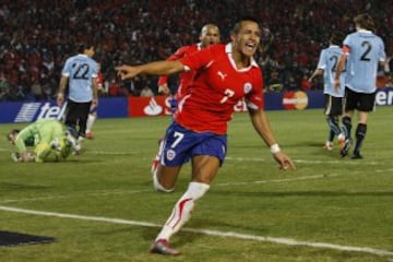 Gol 250: Alexis Sánchez	ante Uruguay (1-1) el 08-07-2011.