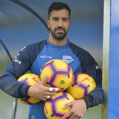 El jugador del Baskonia Ilimane Diop reta a Pacheco a jugar al FIFA y pierde por 2-4