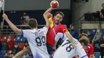 Los Hispanos B retenidos en Estambul al cerrarse Barajas