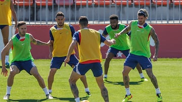 Entrenamiento del Atlético con Saúl, Koke, Lemar y De Paul.