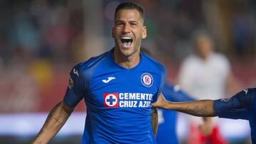 Edgar Méndez anuncia en redes que regresa a Cruz Azul