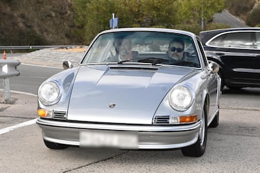 Arturo Valls llega a la finca Prados Moros donde se celebrará el enlace de Ana Guerra y Víctor Elías.