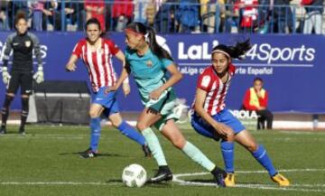 Las imágenes del Atleti-Barça femenino en el Calderón