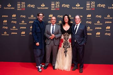 Vicente Jiménez, director de Diario As; Juan Ignacio Gallardo, director de Marca; Cristina Cubero, subdirectora de El Mundo Deportivo y Julián Redondo, presidente de la asociación española de la prensa deportiva.