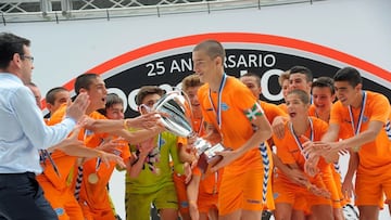 Urko González de Zárate, campeón Donosti Cup 2016 con el Alavés.
