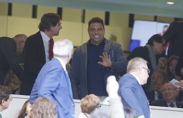 Valladolid maximum sharholder Ronaldo Nazrio in the president's box at the Bernabu.