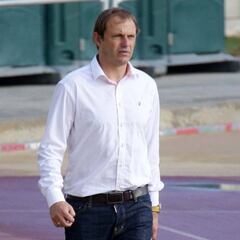 Arnau incorpora a tres ojeadores a la secretaría técnica