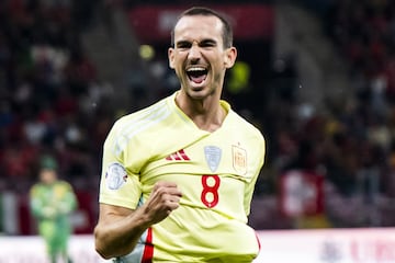 Fabián celebra el 0-2 ante Suiza
