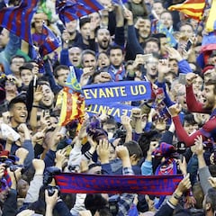 Campaña pide perdón por sus 'me gusta' a las fotos de Bartra