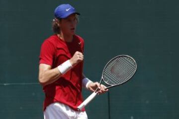 Nicolás Jarry en el duelo frente a Duilio Vallebuona.