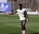 ¿Nueva celebración y grito? La secuencia de Vinicius y Mbappé tras un gol en el entrenamiento