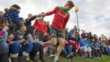 <b>EL ÍDOLO ROJIBLANCO. </b>Fernando Llorente, un ídolo en el Athletic, sigue tratando su renovación.