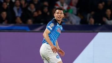 Napoli ofrecería a Hirving Lozano al Villareal