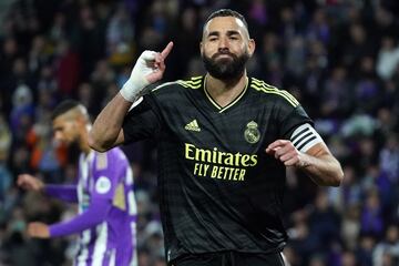 Benzema celebra el 0-1, de penalti.