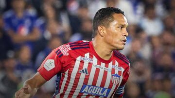 Carlos Bacca durante un partido de Junior en la liga BetPlay.