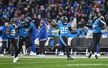 Carolina Panthers v New York Giants - Allianz Arena, Munich