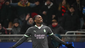 AC Milan's Portuguese forward #10 Rafael Leao celebrates scoring his team's first goal during the UEFA Champions League football match between AC Milan and Girona at San Siro stadium in Milan, on January 22, 2025. (Photo by Alberto PIZZOLI / AFP)