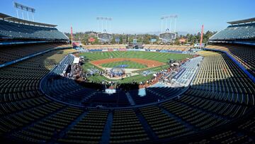 Imagen del Dodger Stadium de Los &Aacute;ngeles antes del encuentro de las Series Mundiales entre Los Angeles Dodgers y los Boston Red Sox.