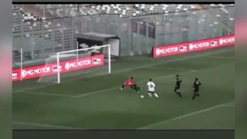 Como en sus mejores días: el gol 'maradoniano' de Neira