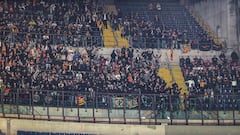 Aficionados del Valencia en San Siro.