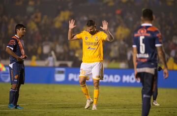 Gignac y su póker en imágenes