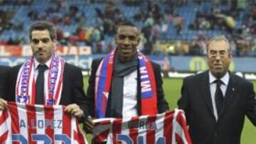 Homenaje a Antonio L¨®pez y Perea: 'Gracias, capitanes'