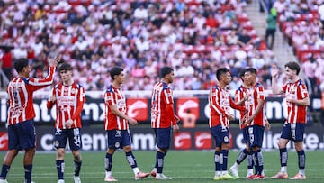 Luis Romo, Armando Gonzalez, Jose Castillo, Bryan Gonzalez, Efrain Alvarez of Guadalajara during the 1st round match between Guadalajara and Pachuca as part of the Liga BBVA MX, Torneo Clausura 2026 at Akron Stadium, on January 10, 2026 in Guadalajara, Jalisco, Mexico.