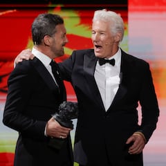 Richard Gere revela su mística rutina a los 75 años y dicta sentencia: “Antes de empezar, era una persona horrible”