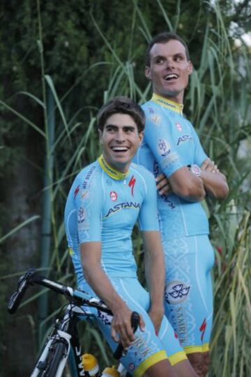 Equipo Astaná. Mikel Landa y Luis León Sánchez.