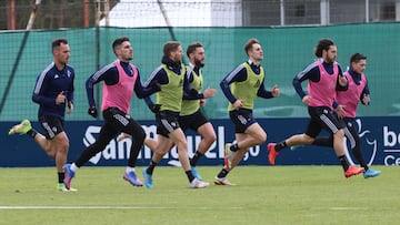 Parte de la plantilla de Osasuna durante un entrenamiento.
