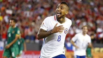 Jun 10, 2016; Foxborough, MA, USA; Chile midfielder Arturo Vidal (8) celebrates his penalty kick goal in extra time during the second half of Chile&#039;s 2-1 win over Bolivia in the group play stage of the 2016 Copa America Centenario at Gillette Stadium. Mandatory Credit: Winslow Townson-USA TODAY Sports