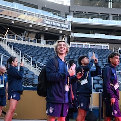 Las vacaciones de Auckland acaban en bochorno