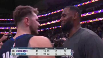 La frase de LeBron a Doncic tras firmar una noche para la historia que le dejó con esta cara