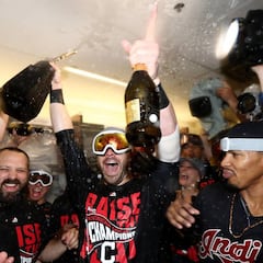 Un despliegue de pitcheo pone a los Indians en la Serie Mundial