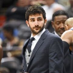 El GM de los Wolves dice que no traspasarán a Ricky