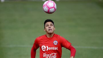 Futbol, entrenamiento de la seleccion chilena en Sao Paulo.
El jugador de la seleccion chilena Alexis Sanchez es fotografiado durante el entrenamiento en el complejo deportivo del Sao Paulo FC en Sao Paulo, Brasil.
08/10/2017
Andres Pina/Photosport