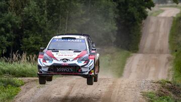 Sebastian Ogier con el Toyota en el Rally de Estonia de 2020.