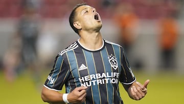 El logro de Carlos Vela en 2019 que buscará emular Chicharito en MLS