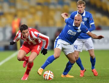 El mediapunta neerlandés de origen marroquí jugó un año cedido en Olympiakos. El Barça le ceedió a varios equipos y en 2013 le cedió al club griego.