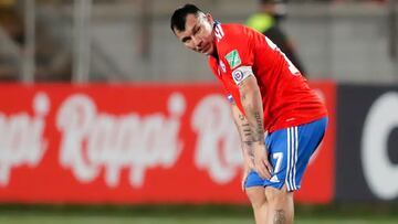 Millonaria demanda contra Gary Medel 