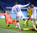 Una genialidad de Mbappé le da la victoria a Francia en Suecia