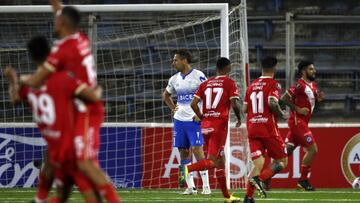 El argentino otra vez no estuvo a la altura de un duelo copero. Para colmo, perdi&oacute; el bal&oacute;n en la jugada que termin&oacute; en el 2-0 de Argentinos. Fue sustituido.