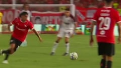 Cabral se fue expulsado a los 20 minutos por esta patada criminal: la jugada ya es viral