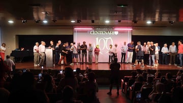 29/05/25 ENTREGA PREMISO CENTENARIO EN REUNION DE PE?AS DEL RAYO VALLECANO
